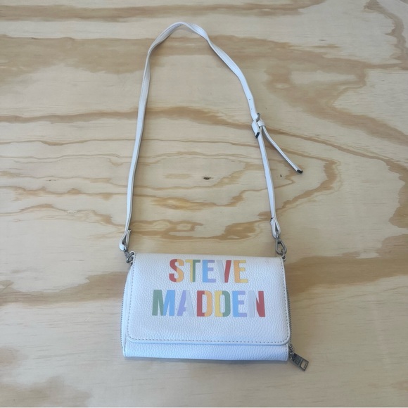 STEVE MADDEN WHITE BLAURIE CROSS BODY PURSE - Picture 1 of 12